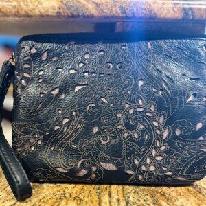 Patricia Nash Excellent Condition Cassini Leather Black/Silver Wristlet